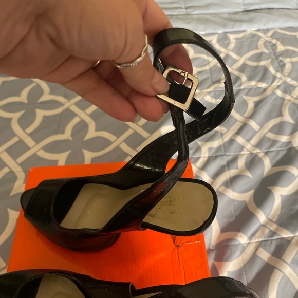 Size 7 Fredricks of Hollywood sexy heels - Picture 5 of 6